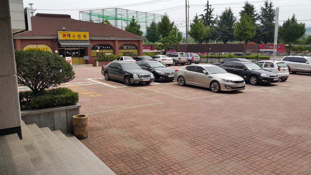 Goodstay Andong Park Hotel Esterno foto